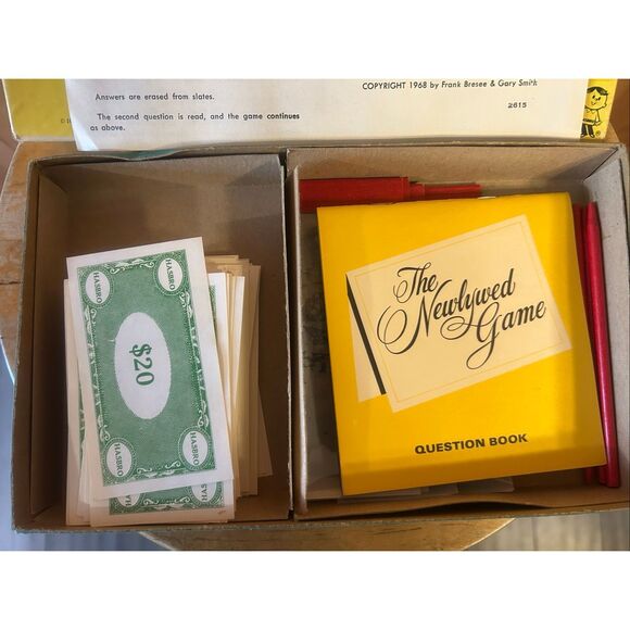 VINTAGE 1969 HASBRO THE NEWLYWED GAME 3RD EDITION (5615) - Picture 8 of 10